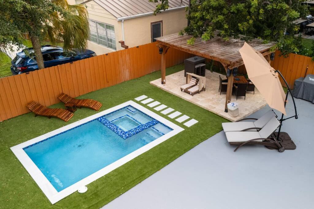 Luxury Retreat 3B ,2Ba Pool , Coral Gables Center Villa Маями Екстериор снимка