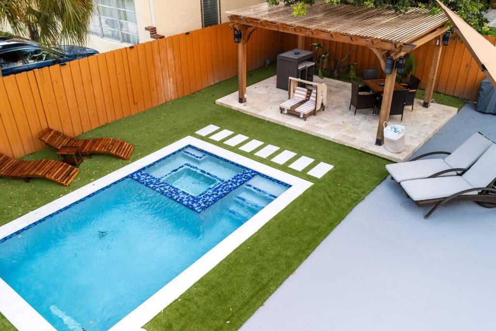 Luxury Retreat 3B ,2Ba Pool , Coral Gables Center Villa Маями Екстериор снимка