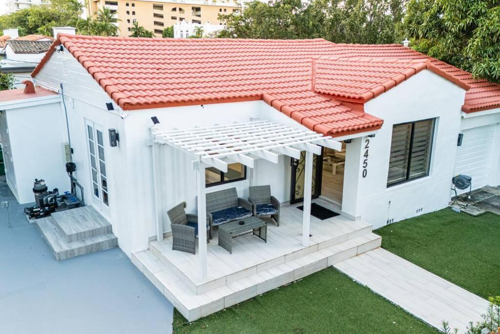Luxury Retreat 3B ,2Ba Pool , Coral Gables Center Villa Маями Екстериор снимка